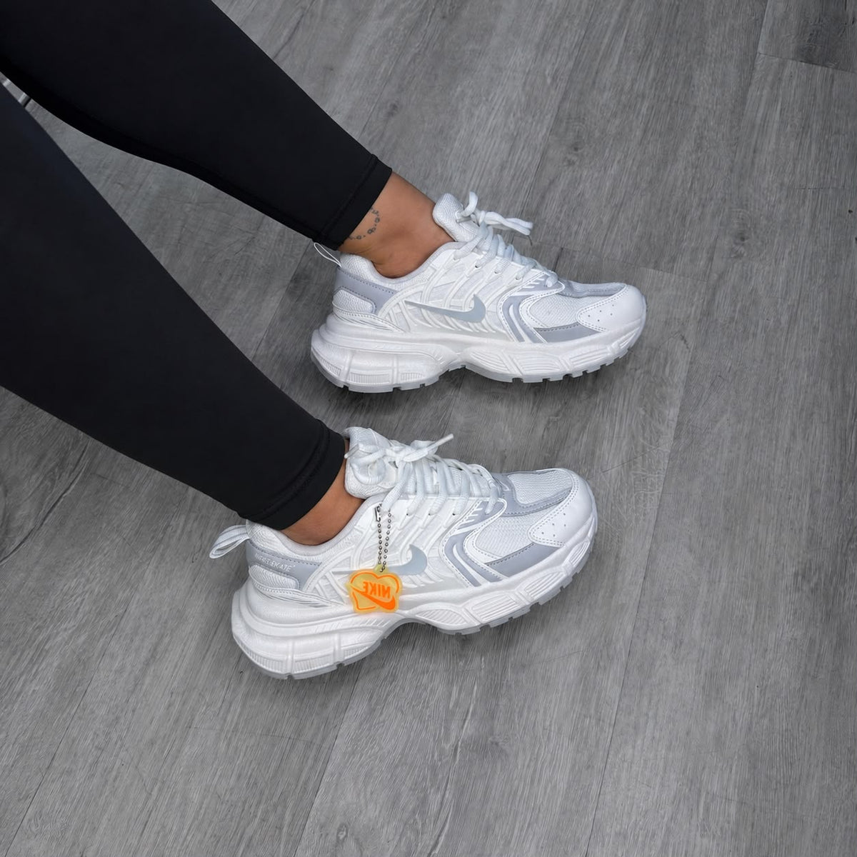 Tenis blanco