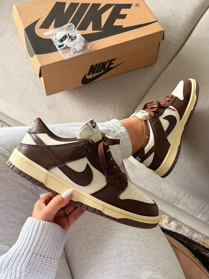 Sneaker blanco y café