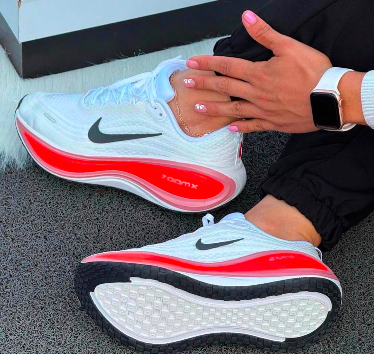 Tenis verde blanco y rojo