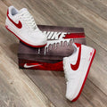 Sneaker blanco y rojo