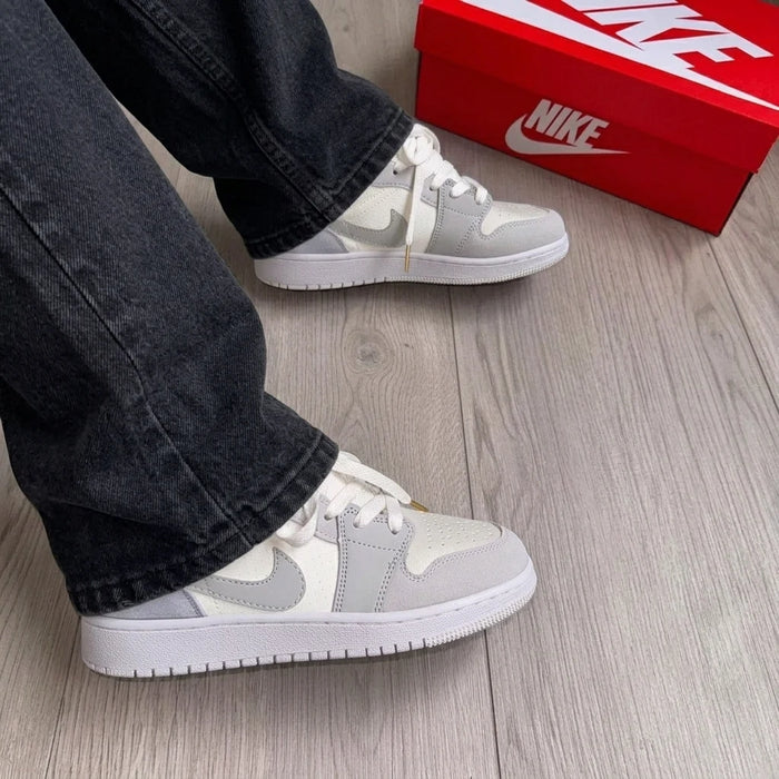 Sneaker blanco y gris